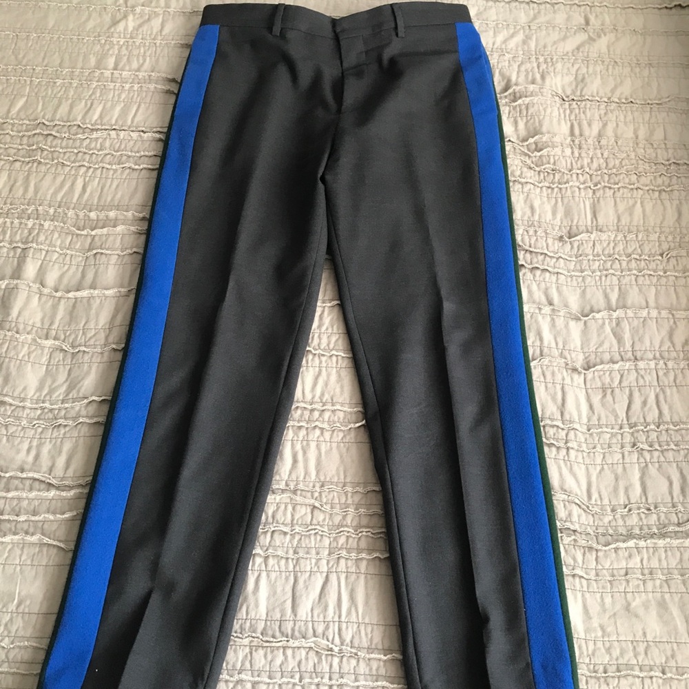 Size 32, Rise 12 in, length 32